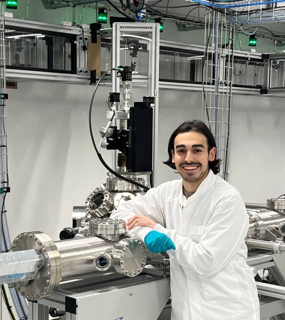 Micro-harvesters of heat for the Internet of Things